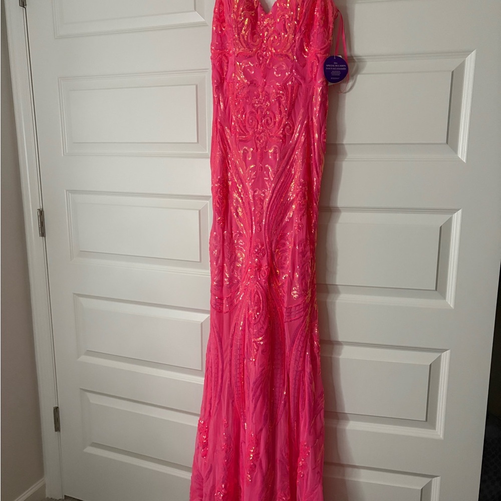 Windsor Pink Prom Dress